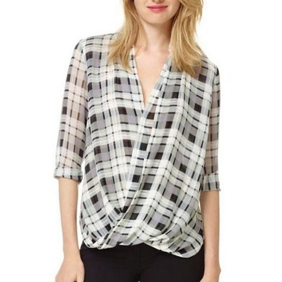 Aritzia Babaton Plaid Beau Blouse in 100% silk - Picture 1 of 10